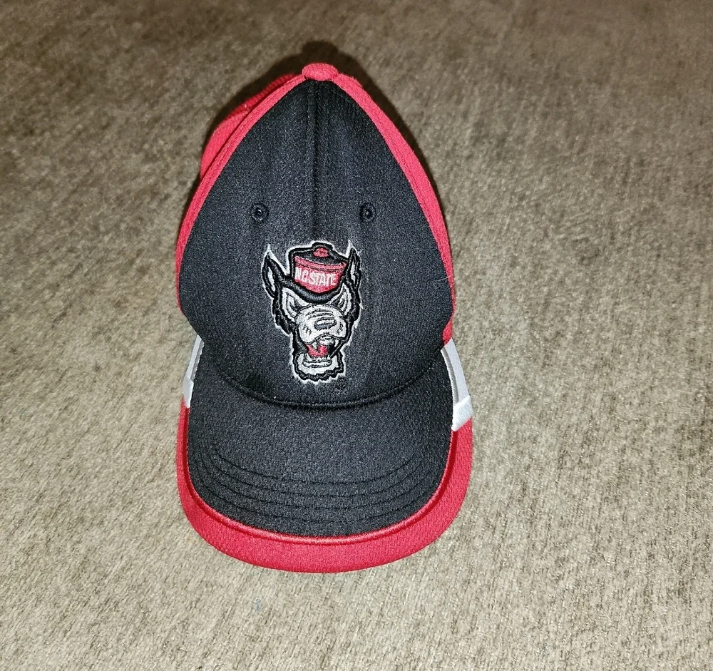 Kids Black and Red Wolf Cap